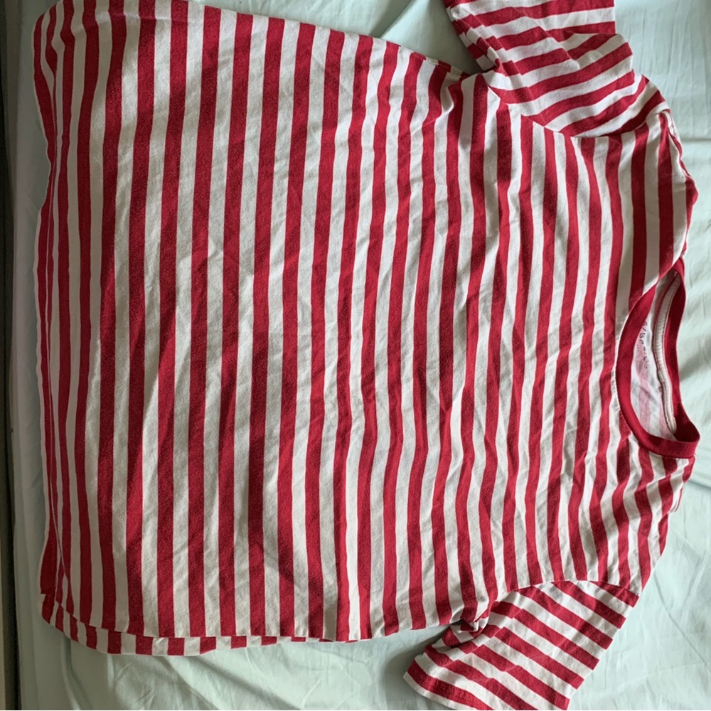 thrifted “where’s waldo” shirt